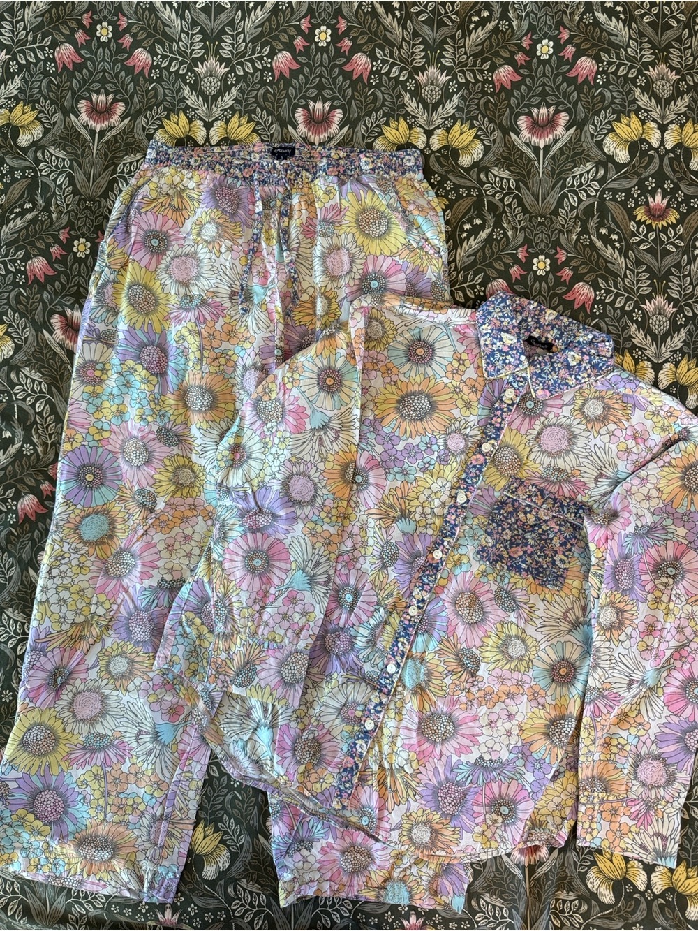 GAP Body Floral Two-Piece Pajama Set in soft cotton poplin - Picture 5 of 16